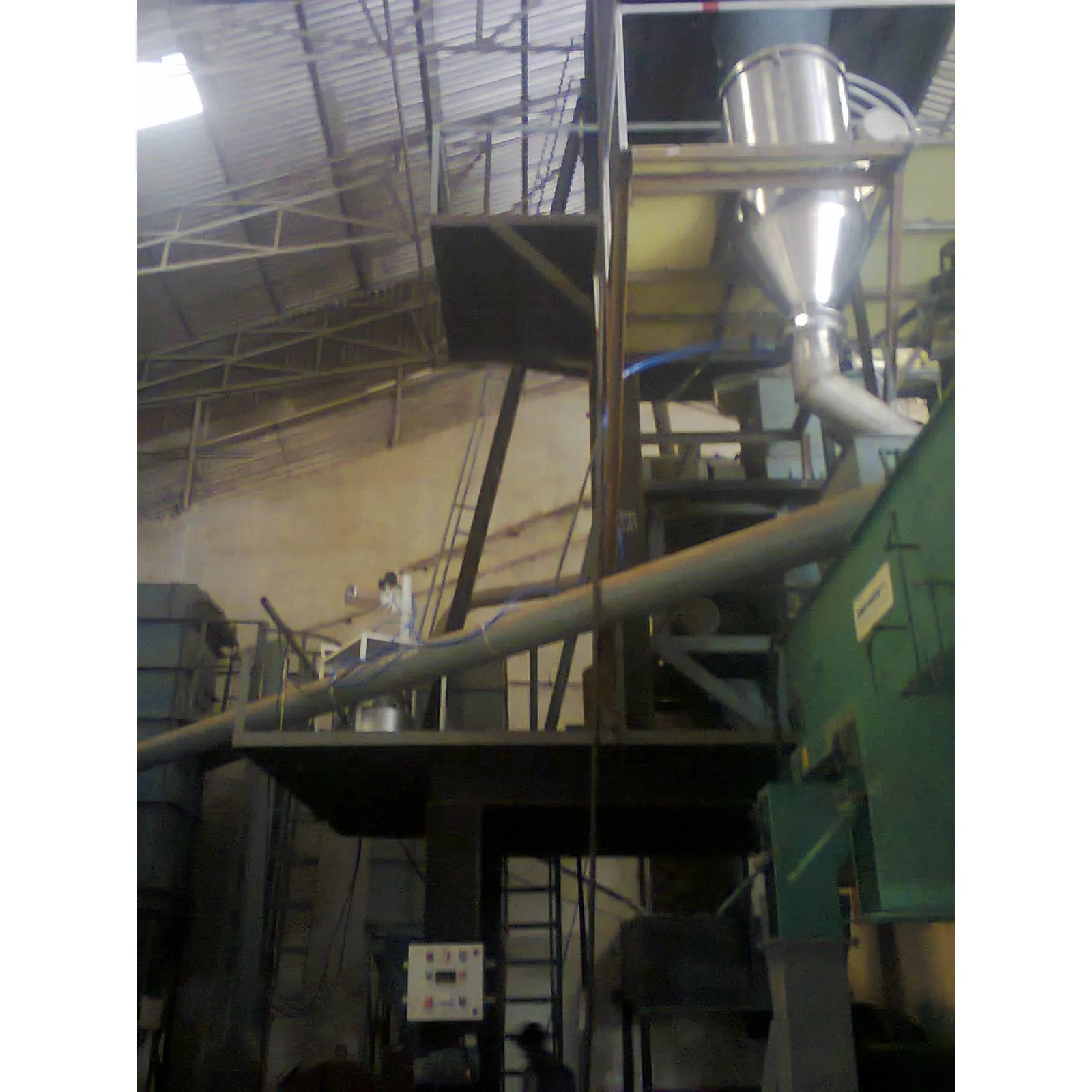 Cleantek Hopper Loader: Automatic Material Transfer for Efficient Handling